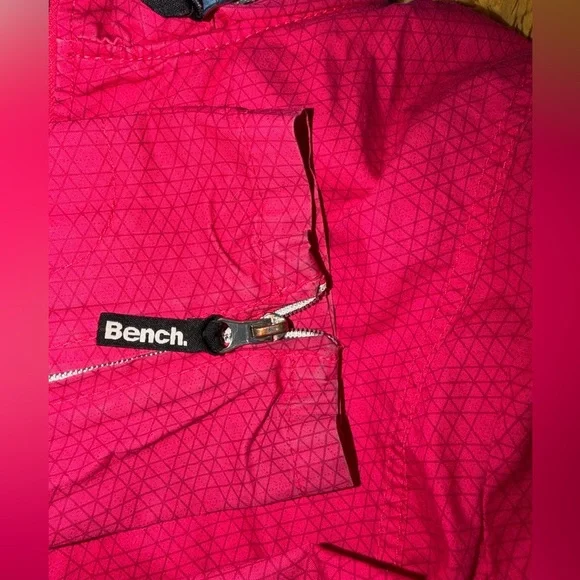 Bench Spring Jacket with zip-away hood - Picture 8 of 10